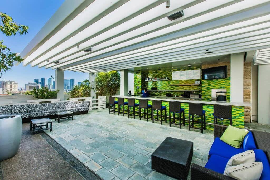 Luxurious Balcony Access 26319 Apartamento *